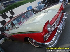 Ford Fairlane